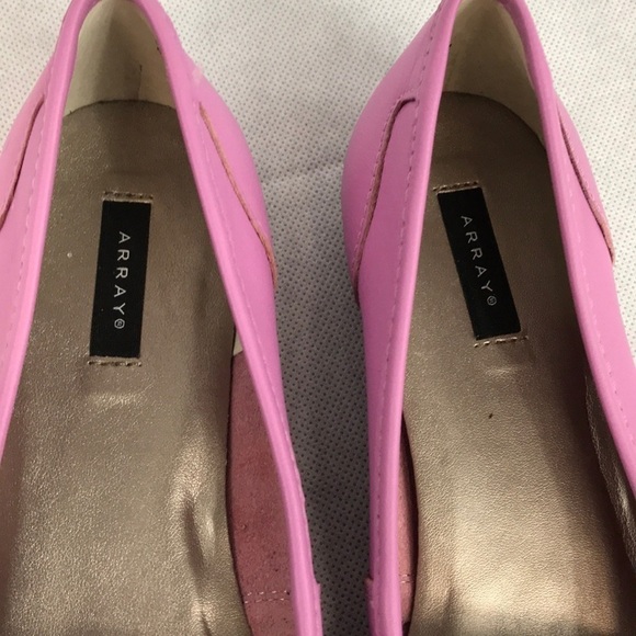 Array Loafers size 6 1/2
Good condition - Picture 3 of 8